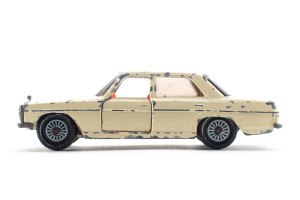 Limousine | Mercedes Benz | 250 | Braun | kleine Lackschäden | 1970 | Siku | Anita Schnellmann-Treichler